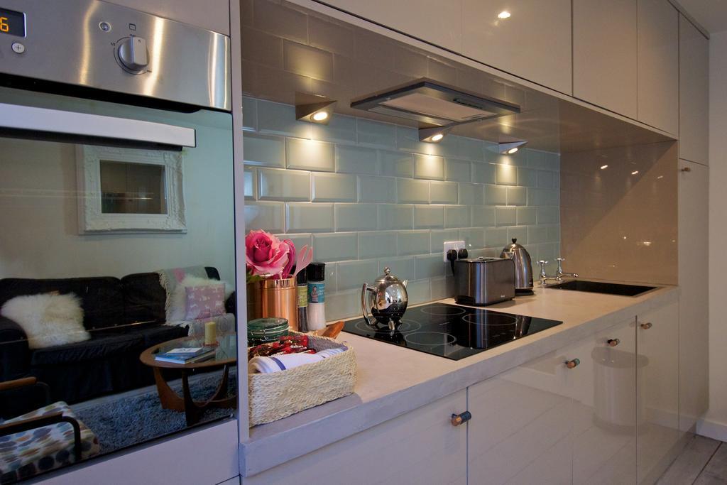Old Town Castle View Apartment Edinburgh Ngoại thất bức ảnh
